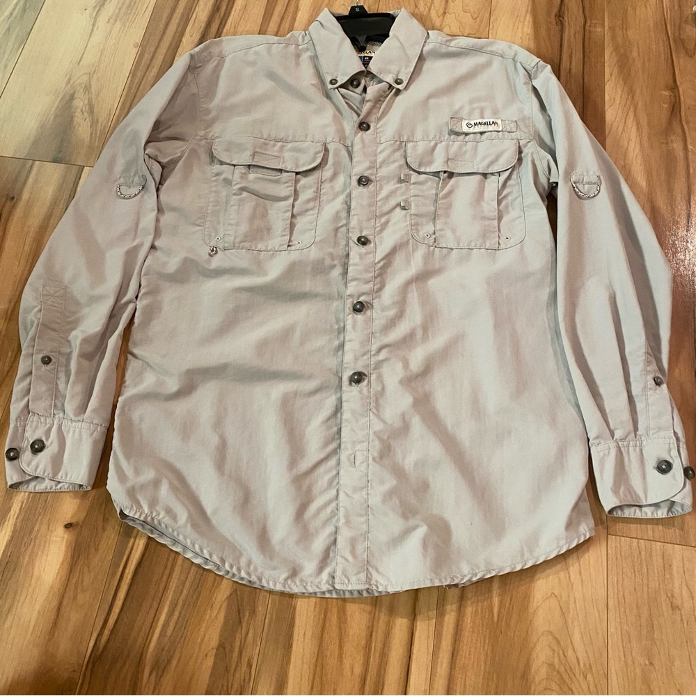 Magellan Men's Light Beige Fish Gear Button-Up Shirt—XS